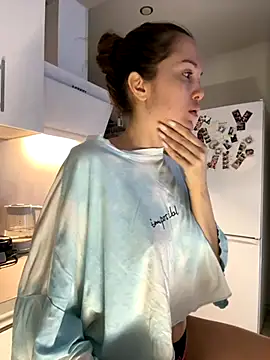 Beverly Hilll online show from November 2025 01:00:02 PM