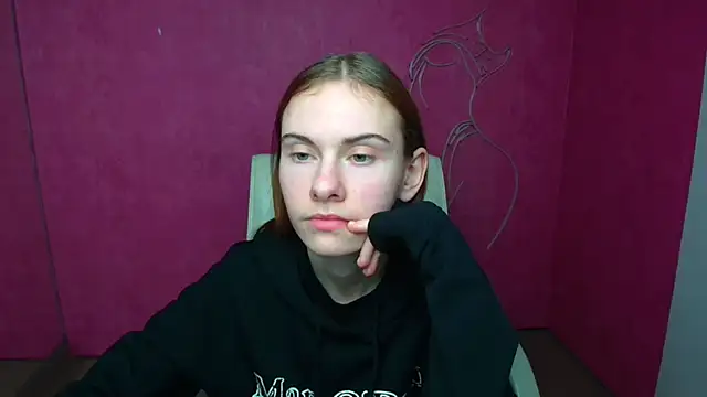 Fiona Night online show from March 2025 05:11:01 AM