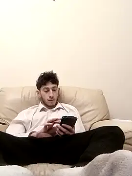 Snapshot of FitYoungChav chatting on March 2025 10:21:01 PM FitYoungChav online show from March 2025 10:21:01 PM