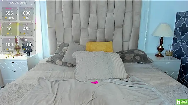 naughty fox girl online show from February 2026 11:26:01 PM