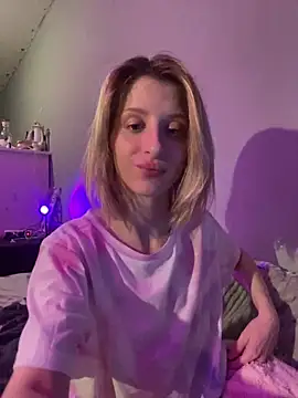 amorearte m online show from March 2025 04:30:02 PM