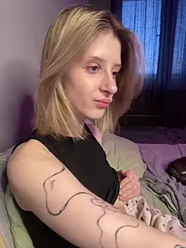 amorearte m online show from March 2025 04:27:02 AM