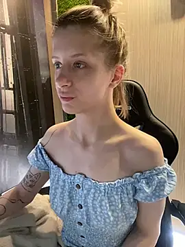 amorearte m online show from March 2025 12:10:01 AM