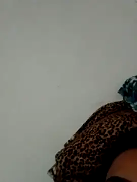 Ehilyn online show from November 2025 07:54:01 PM