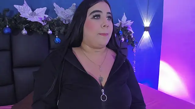 DANESKA HILLER online show from December 2025 07:43:02 PM