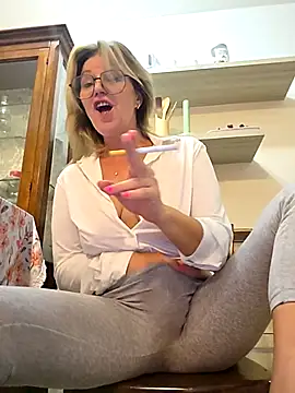 Melody73 online show from November 2025 09:56:02 AM