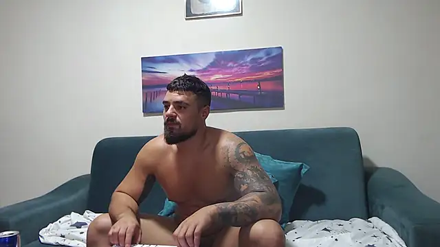 Tiberius hunk online show from September 2025 05:50:01 PM