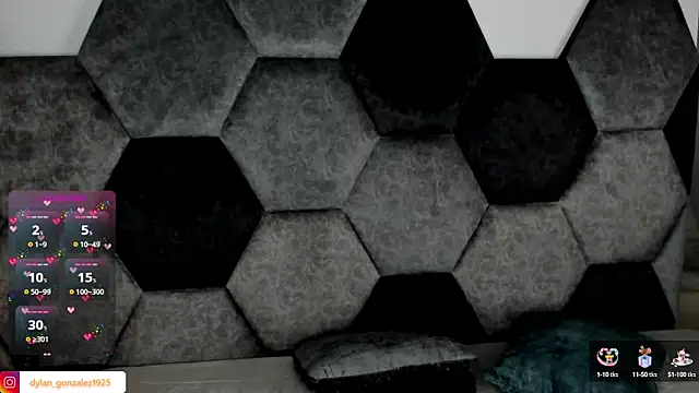 Dylan Turnerr online show from October 2025 09:44:02 PM