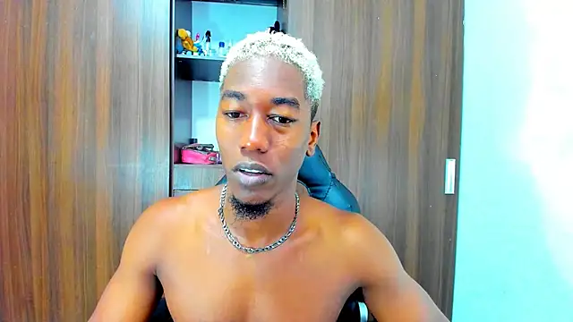 Dreamastercum  online show from October 2025 01:42:02 PM