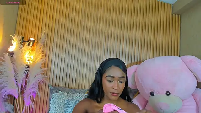 AlexiaAbbey online show from April 2026 06:30:02 PM