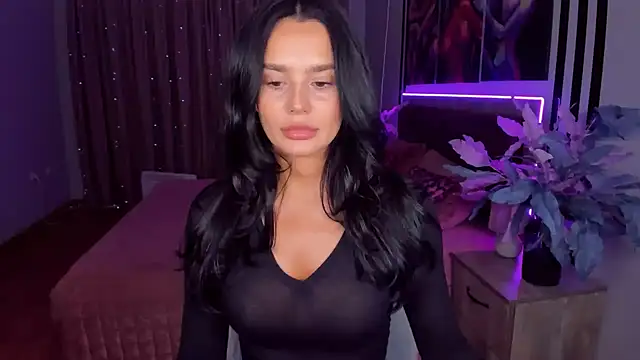 Snapshot of DanaSincere chatting on March 2025 03:44:01 AM DanaSincere online show from March 2025 03:44:01 AM