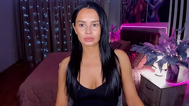 Snapshot of DanaSincere chatting on November 2025 03:50:02 AM DanaSincere online show from November 2025 03:50:02 AM