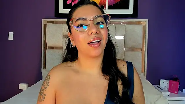 emilyy cooperr online show from February 2026 12:20:01 PM