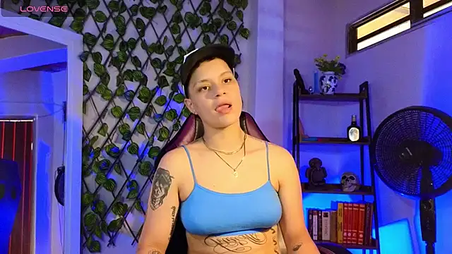 demimoore222 online show from March 2025 07:43:02 PM