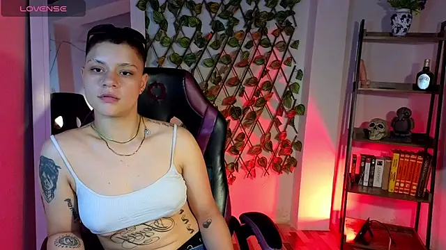 demimoore222 online show from March 2025 08:41:02 PM