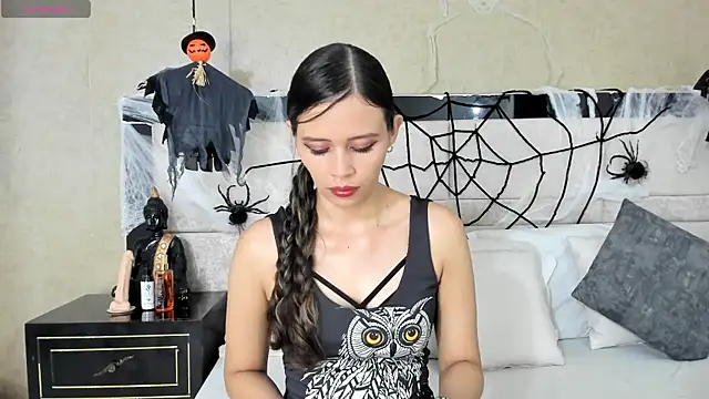 LiliJensen online show from October 2025 08:15:02 PM