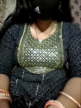 Snapshot of Sexyradha_ chatting on April 2026 05:17:01 PM Sexyradha online show from April 2026 05:17:01 PM