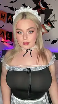 Snapshot of April_Vancee chatting on October 2025 02:09:01 PM April Vancee online show from October 2025 02:09:01 PM