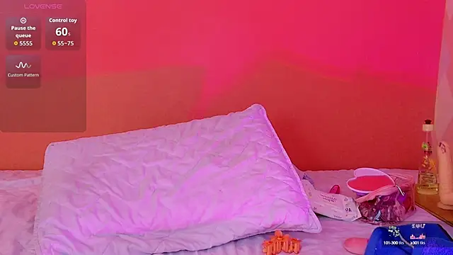 playfulcurvy online show from October 2025 09:32:02 PM