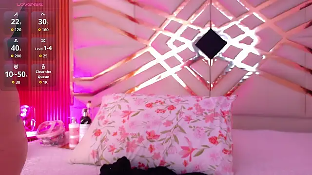 playfulcurvy online show from October 2025 07:54:01 PM