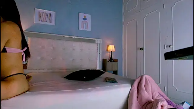 Emily Castillo 1 online show from March 2025 04:24:02 AM