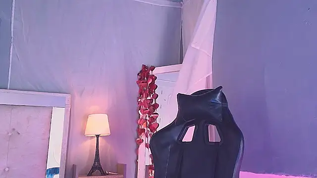 Emily Castillo 1 online show from March 2026 07:15:01 AM