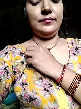 Maidangirl online show from October 2025 04:10:02 AM