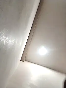 Maidangirl online show from November 2025 02:04:01 PM