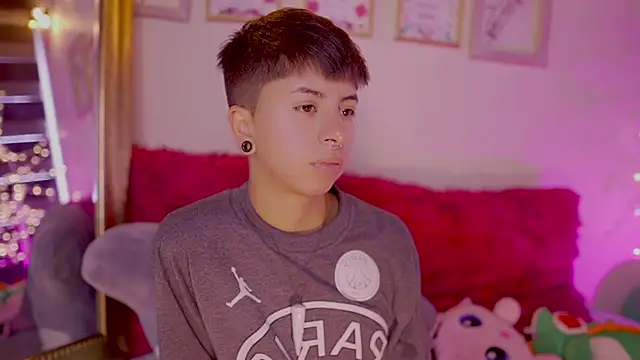 tommy blue online show from March 2025 05:04:01 PM