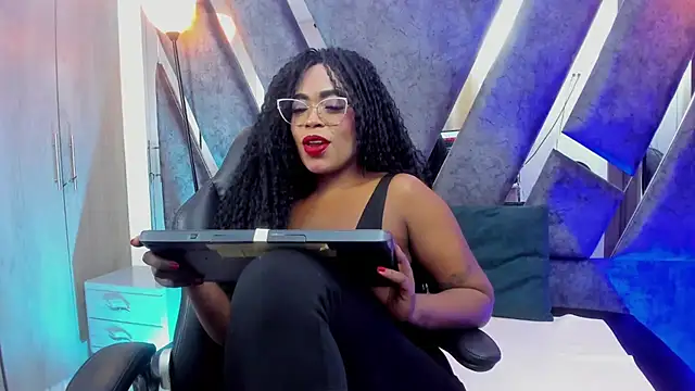 Snapshot of CandyMartinez_ chatting on October 2025 07:10:02 PM CandyMartinez online show from October 2025 07:10:02 PM