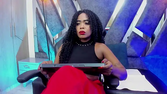 Snapshot of CandyMartinez_ chatting on October 2025 07:18:01 PM CandyMartinez online show from October 2025 07:18:01 PM