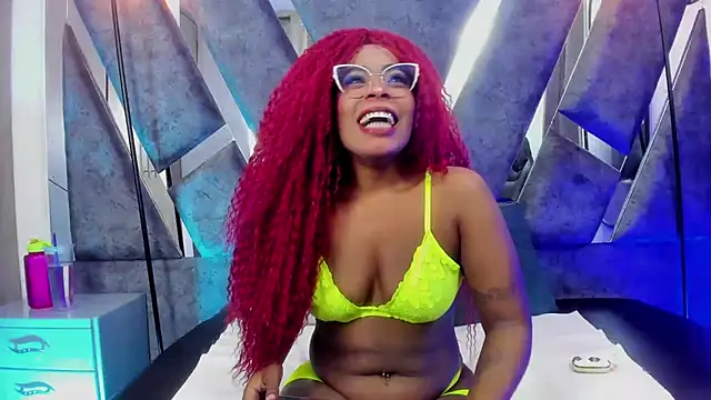 Snapshot of CandyMartinez_ chatting on November 2025 07:37:02 PM CandyMartinez online show from November 2025 07:37:02 PM