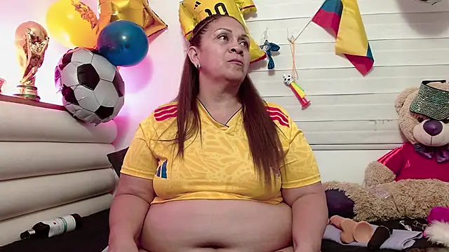 scarlettbooty online show from July 2026 12:00:01 PM