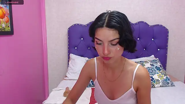 Snapshot of Emilly_Copers chatting on March 2025 04:14:02 PM Emilly Copers online show from March 2025 04:14:02 PM