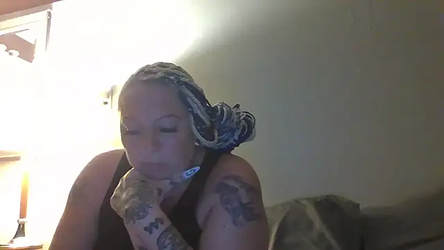 livieblainn online show from July 2026 02:25:02 AM