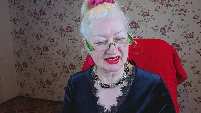 Maya Mayflower online show from December 2025 04:06:02 AM