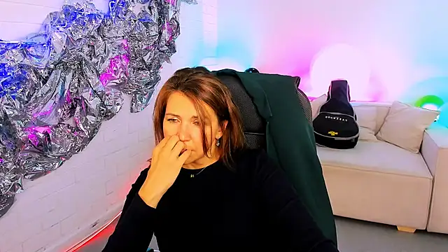 NicoleHitman online show from September 2025 05:29:01 AM