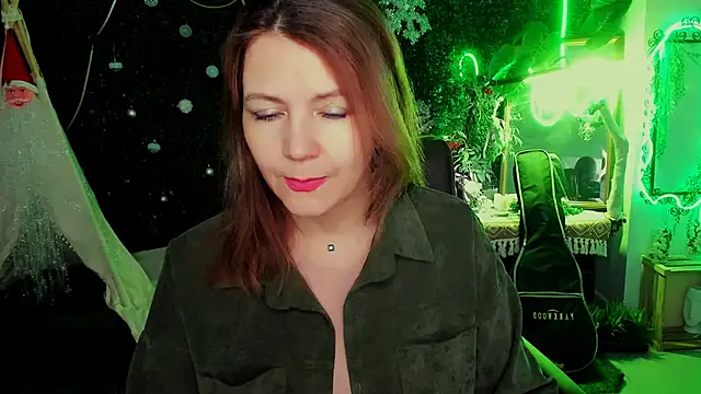 Snapshot of NicoleHitman chatting on February 2026 09:14:02 AM NicoleHitman online show from February 2026 09:14:02 AM