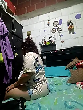 Antonela45 online show from April 2026 11:21:02 PM