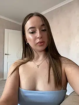 AlisaQSky online show from March 2026 12:34:02 PM