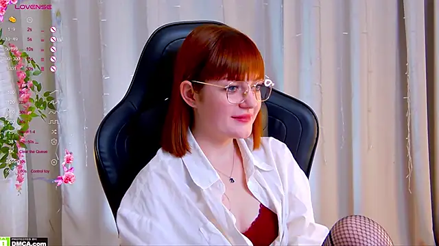 Snapshot of Ashley_Nicks chatting on October 2025 02:04:02 AM Ashley Nicks online show from October 2025 02:04:02 AM