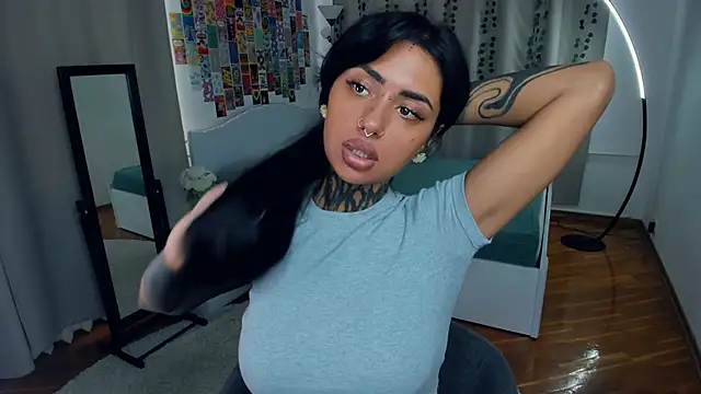 CharimgSabrina online show from October 2025 07:05:02 AM