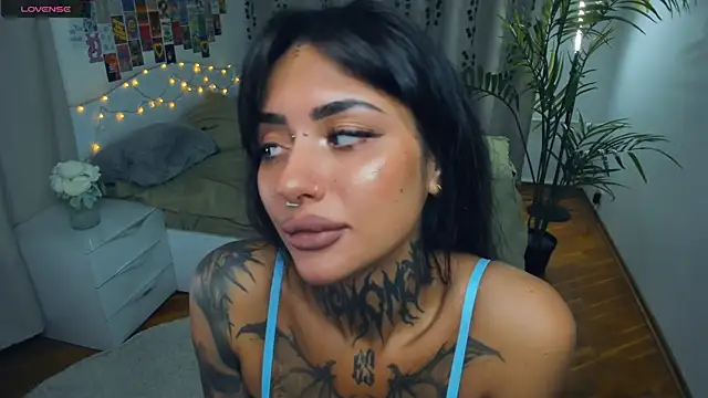 CharimgSabrina online show from November 2025 06:16:02 AM