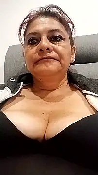 BiancaSteel online show from November 2025 12:39:02 PM