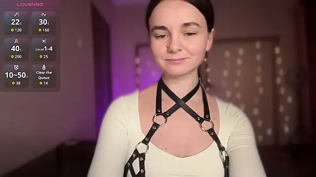 lanaloulou online show from November 2025 09:59:01 PM