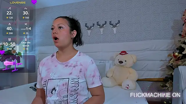 LeilaHiuston online show from November 2025 07:19:02 PM