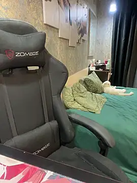 Lina ly online show from March 2025 10:37:02 PM