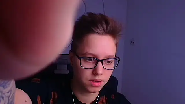 Bella Swannn online show from March 2025 12:09:01 PM