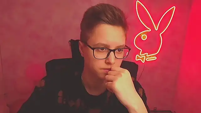 Bella Swannn online show from March 2025 12:57:02 PM