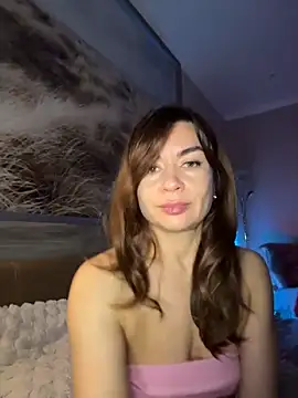 Mary Kiitty online show from March 2026 01:06:01 PM